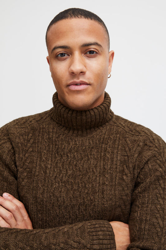Chunky Cable-Knit Roll Neck - Brown