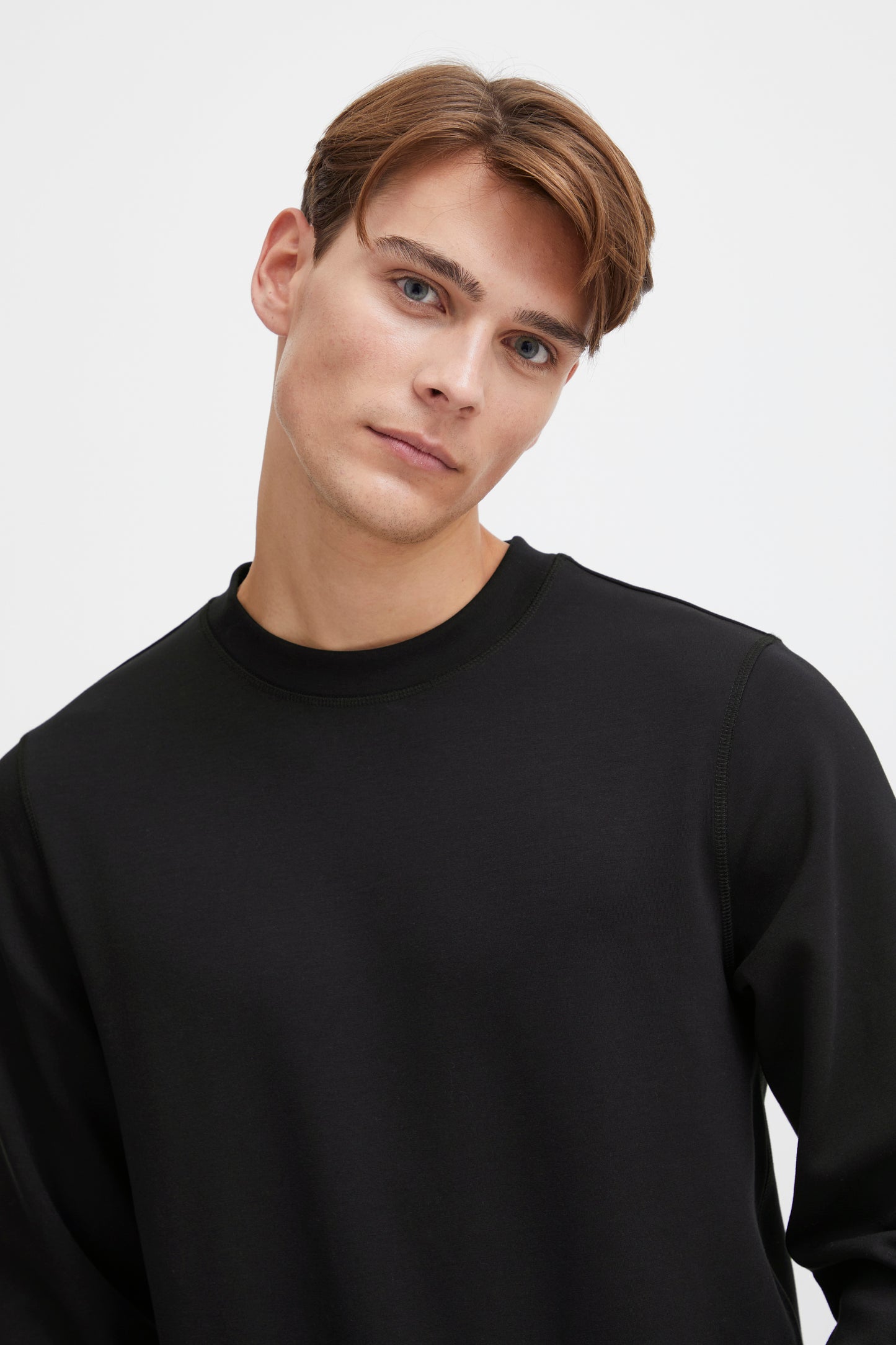 Lightweight Crew Sweater - Black