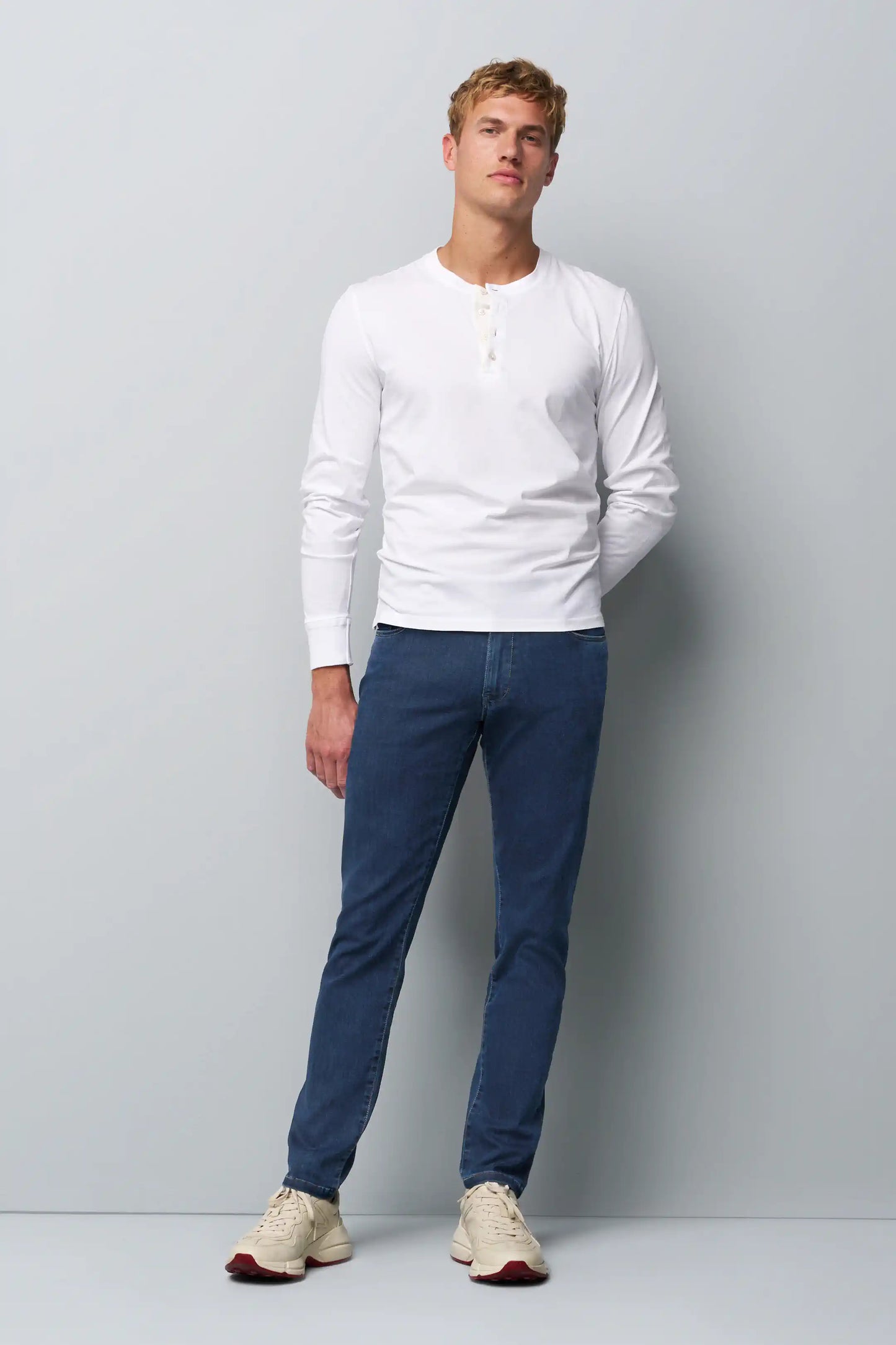 M5 Slim Clean Dark Denim - Rainbow Stitch