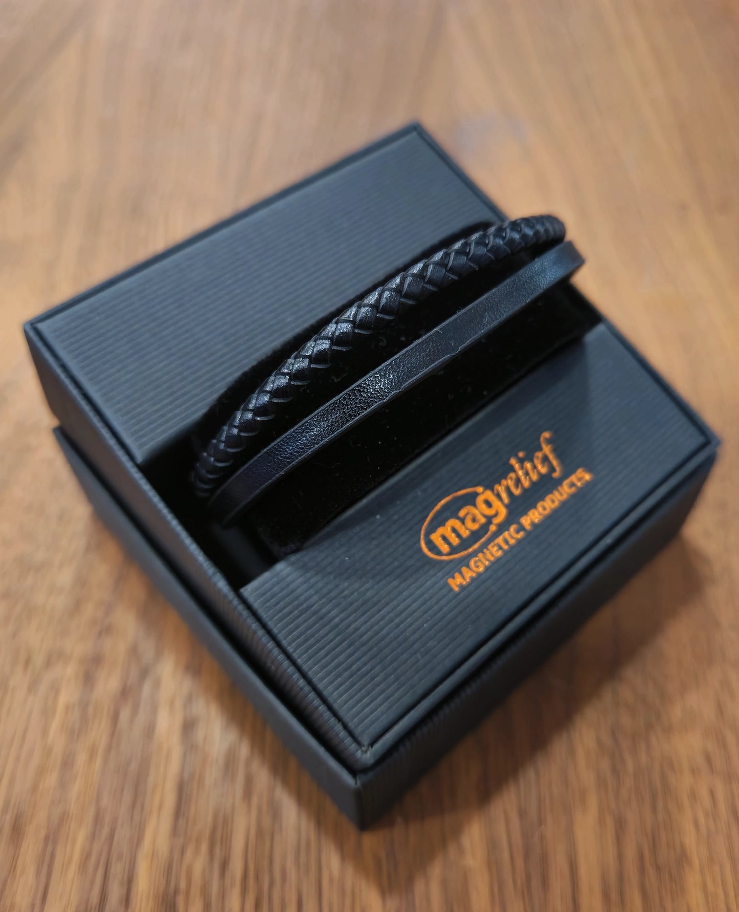 MagRelief - Leather Bracelet - Black MR025