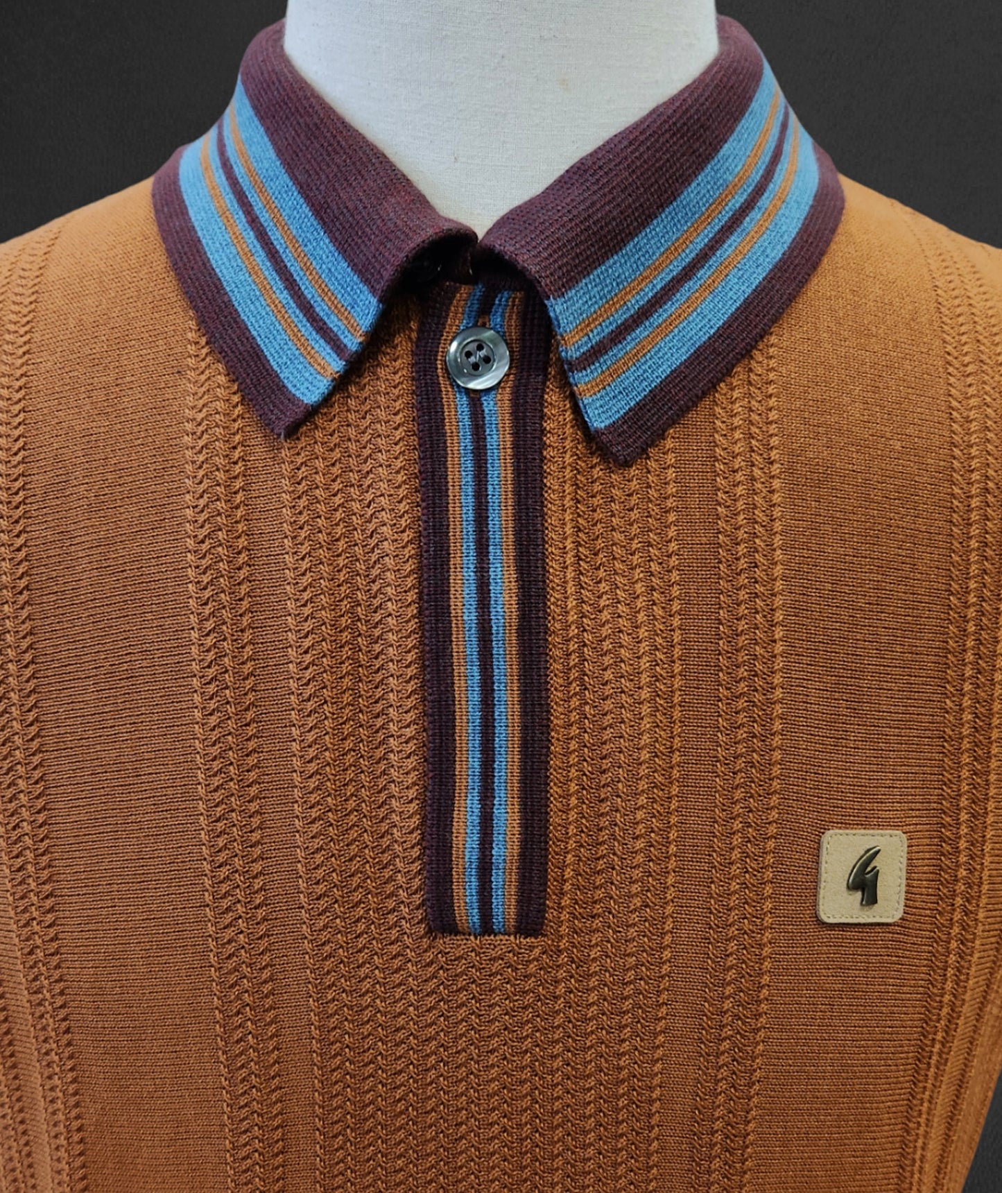 Gabicci Vintage - Long Sleeve Knitted Polo - Walnut