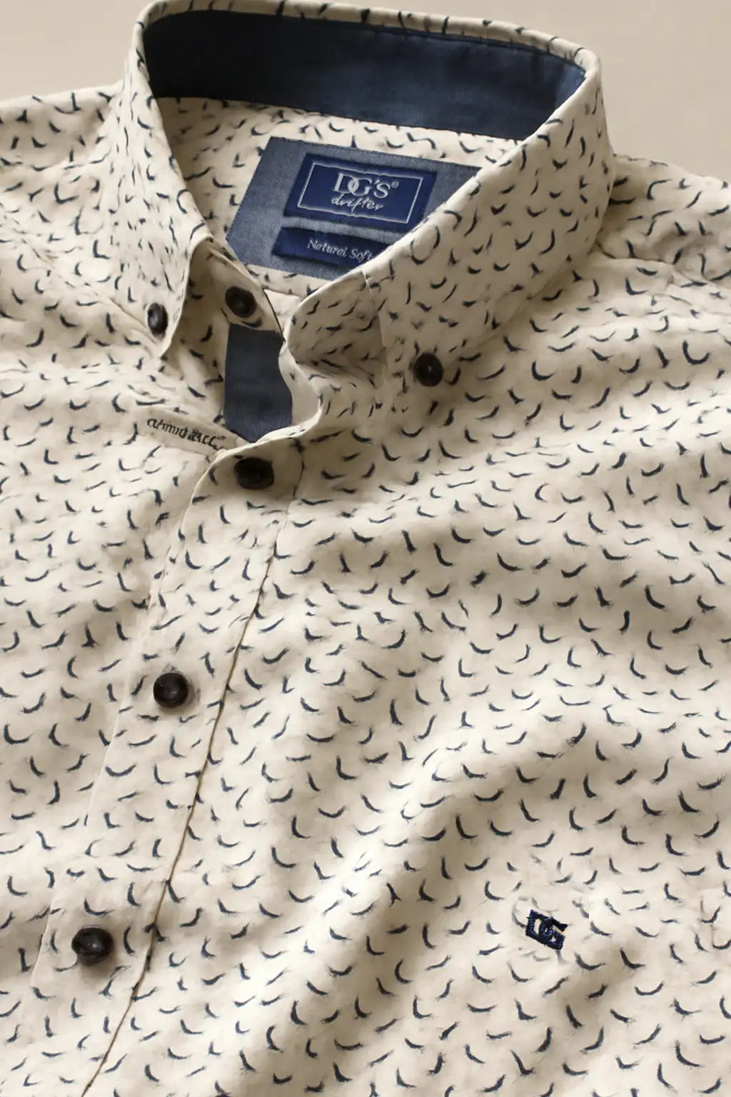 Button-Down Peppers Silhouette Print Shirt - White / Navy