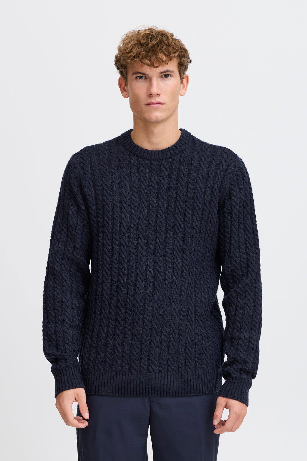 Wool-Rich Cable-Knit Sweater - Navy