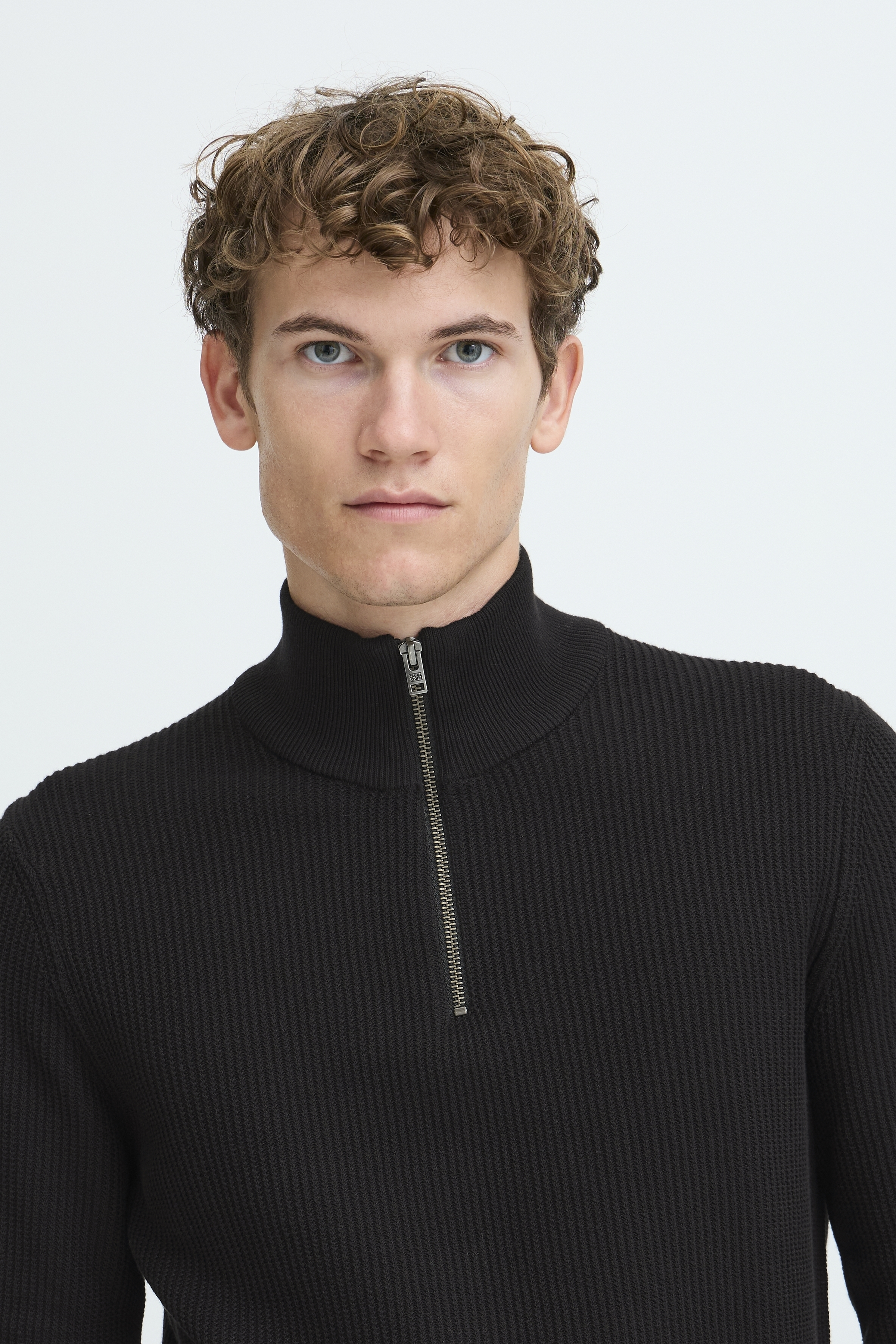 Cotton Ribbed Texture Quarter Zip Sweater - Black