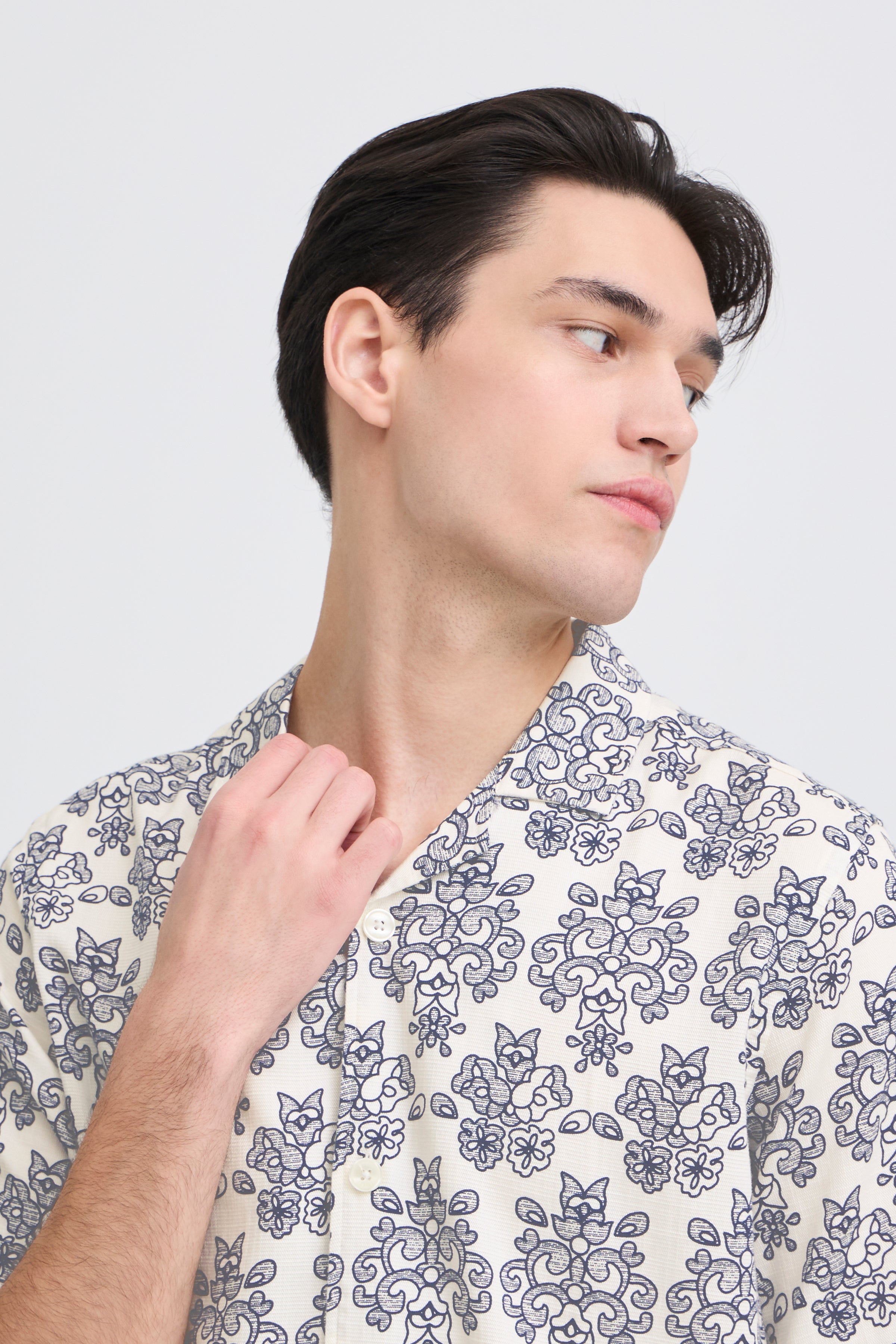 Ornamental Damask Short Sleeve Shirt - White