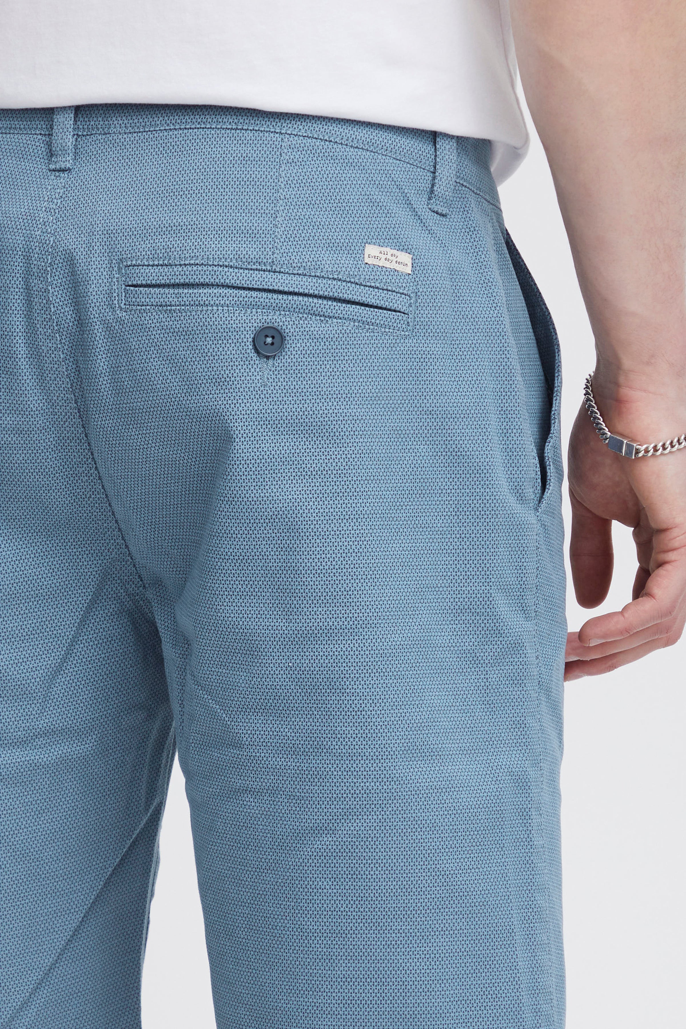 20716716/184020-BLUE