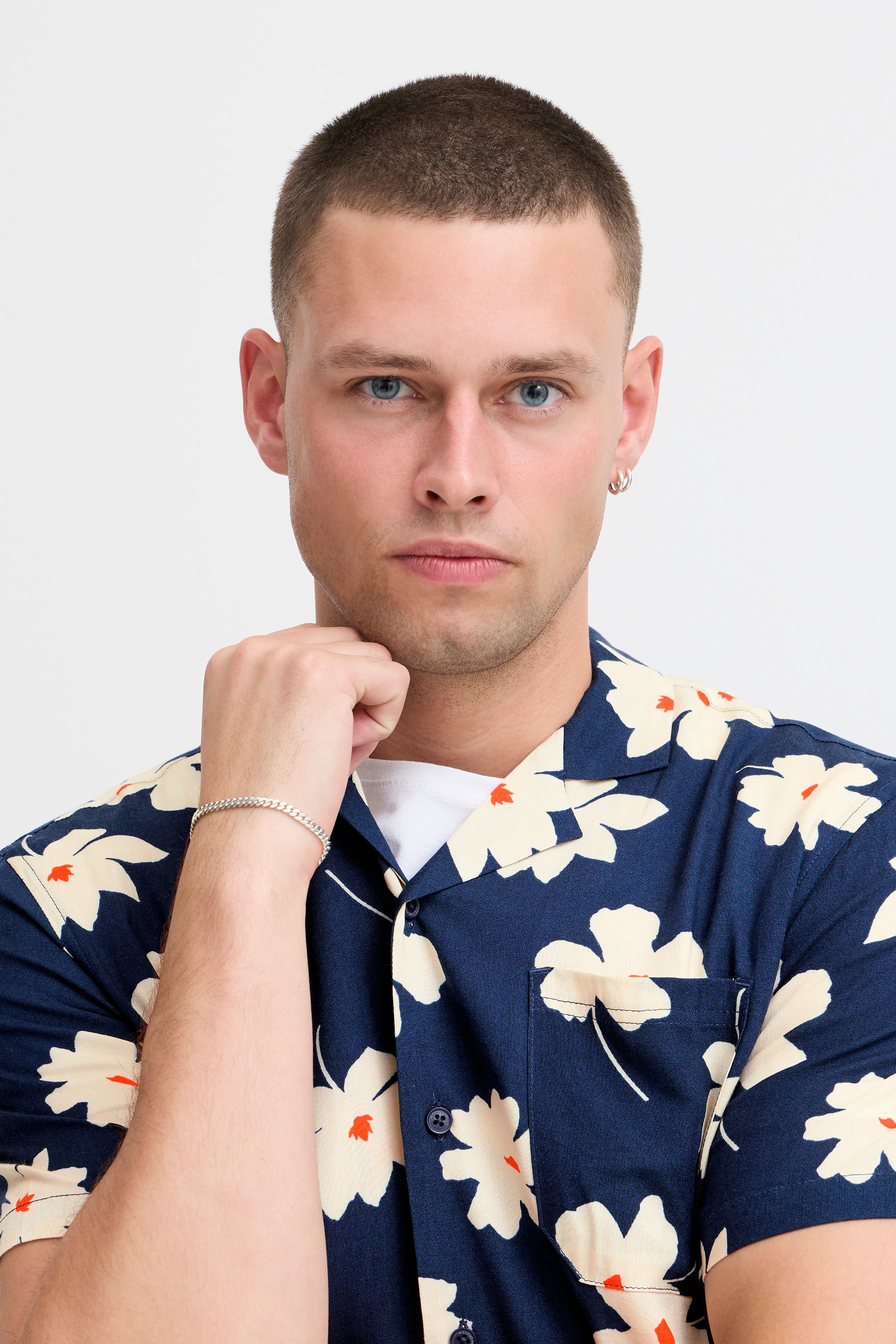 BHADAN Light-Weight Hawaiian Shirt - Navy