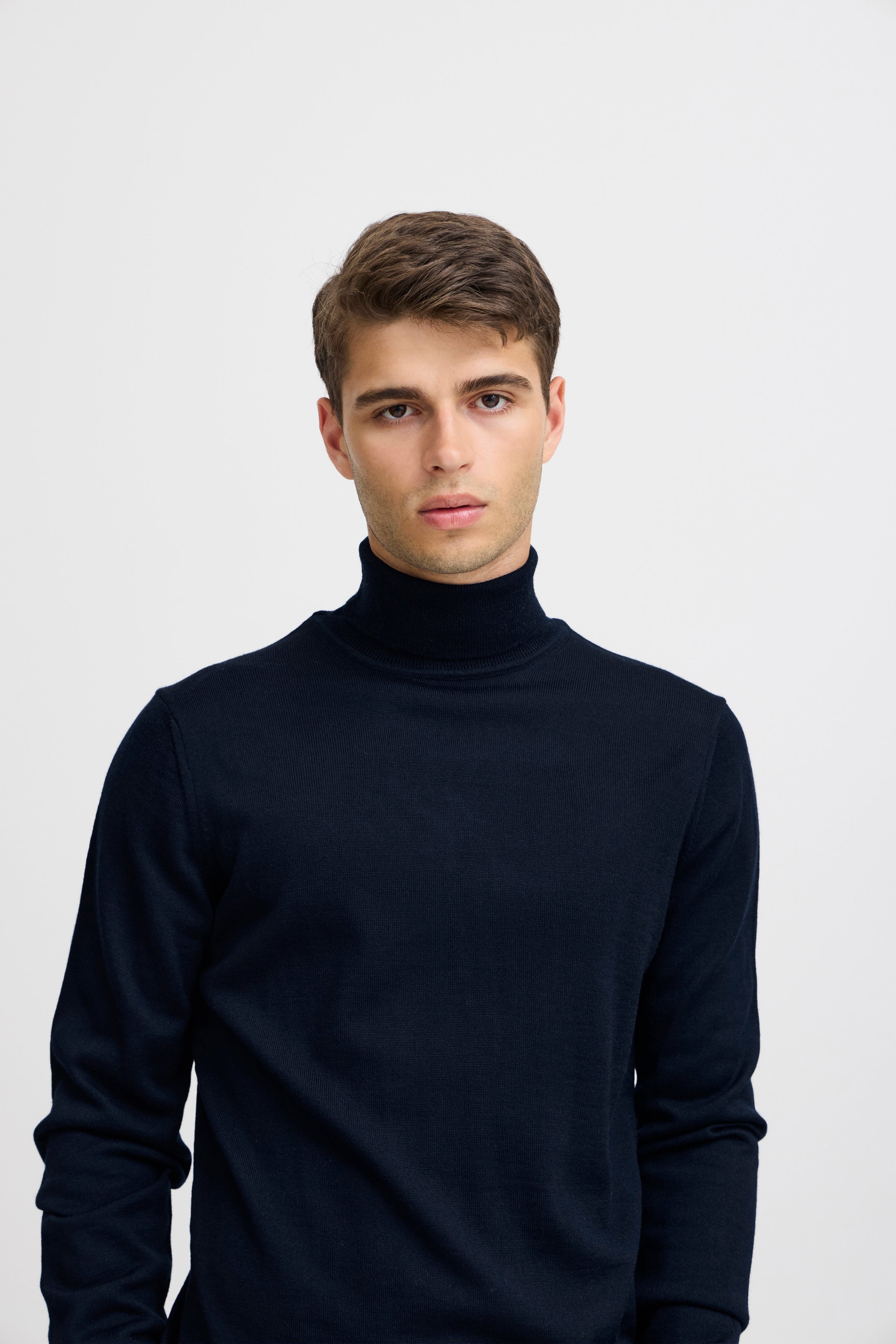 Wool-Blend Super-Fine Knitted Roll-Neck - Navy