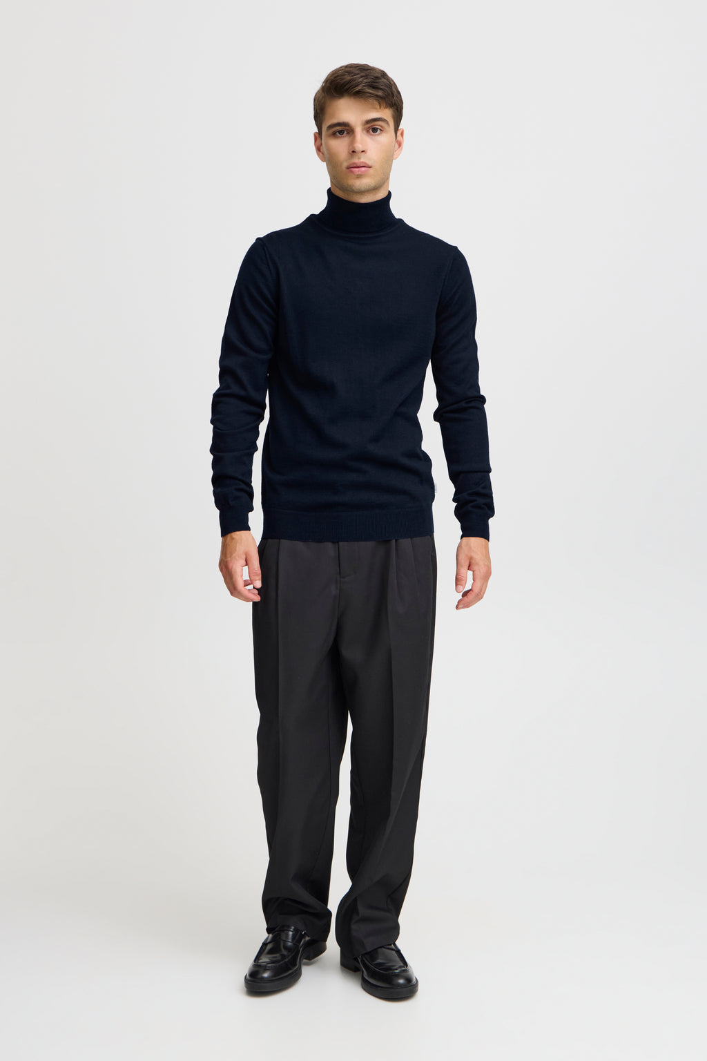 Wool-Blend Super-Fine Knitted Roll-Neck - Navy