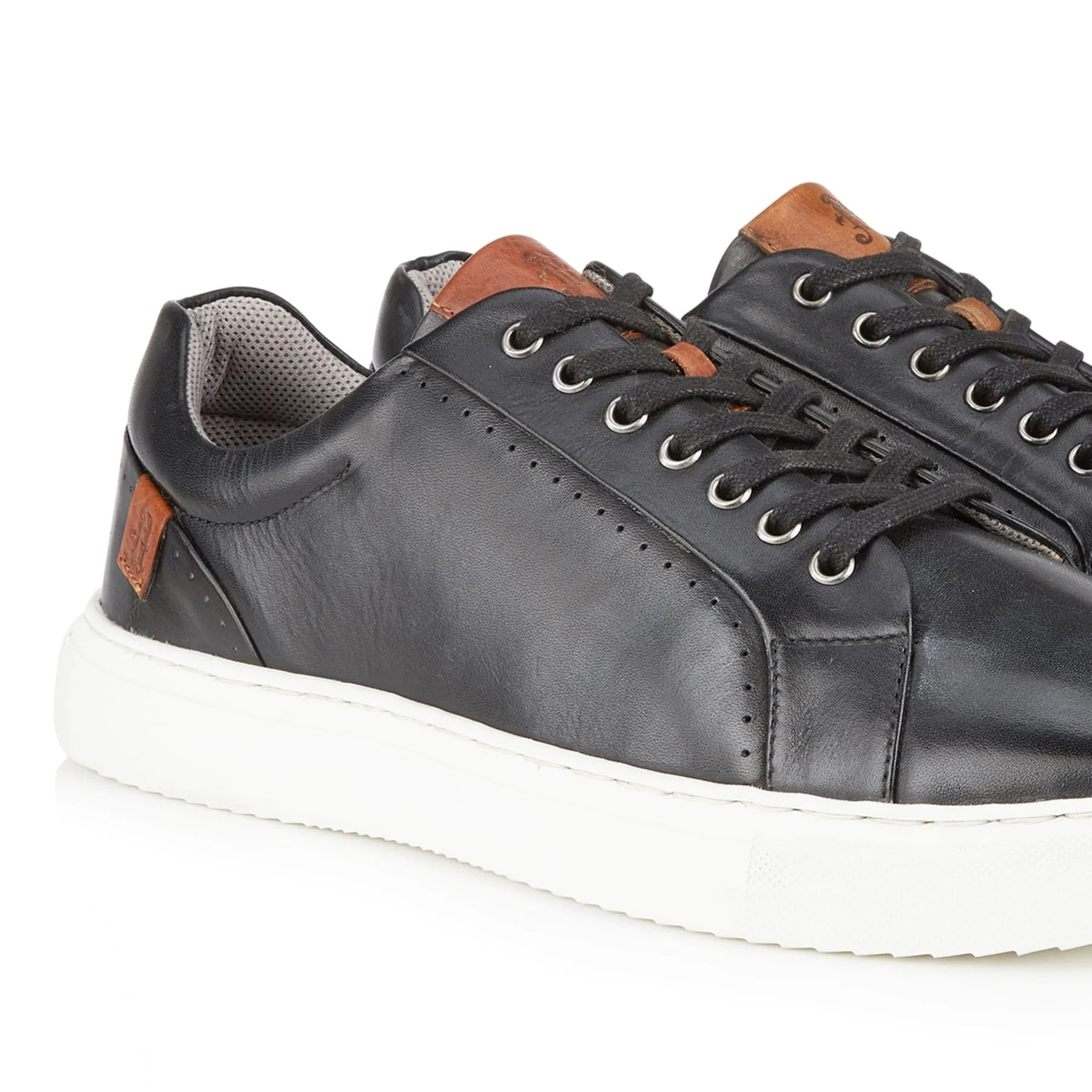 Cavan Leather Trainer - Black