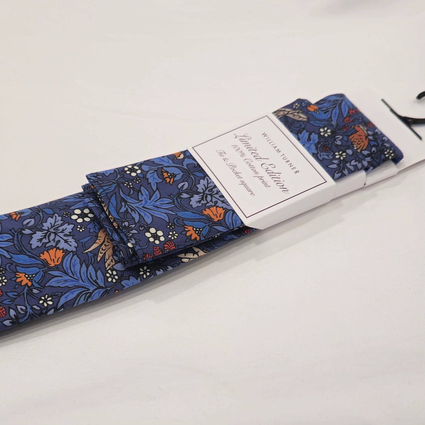 FLORAL/ BIRD Print Tie and Hankie -Navy Bird