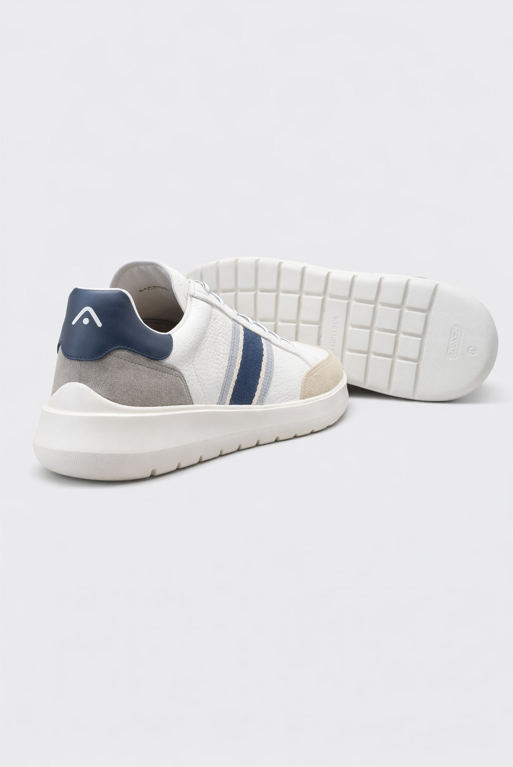 Hover Comfort Sneaker - White | Navy