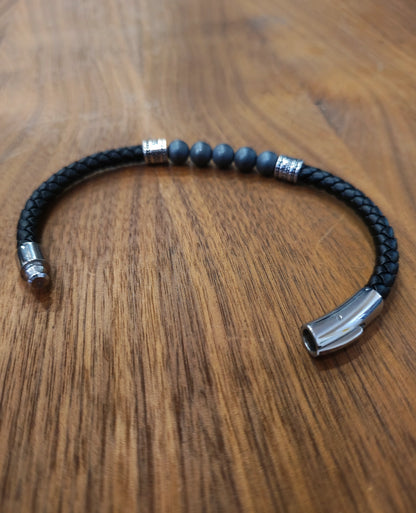 MagRelief - Leather Bracelet - Black MR014