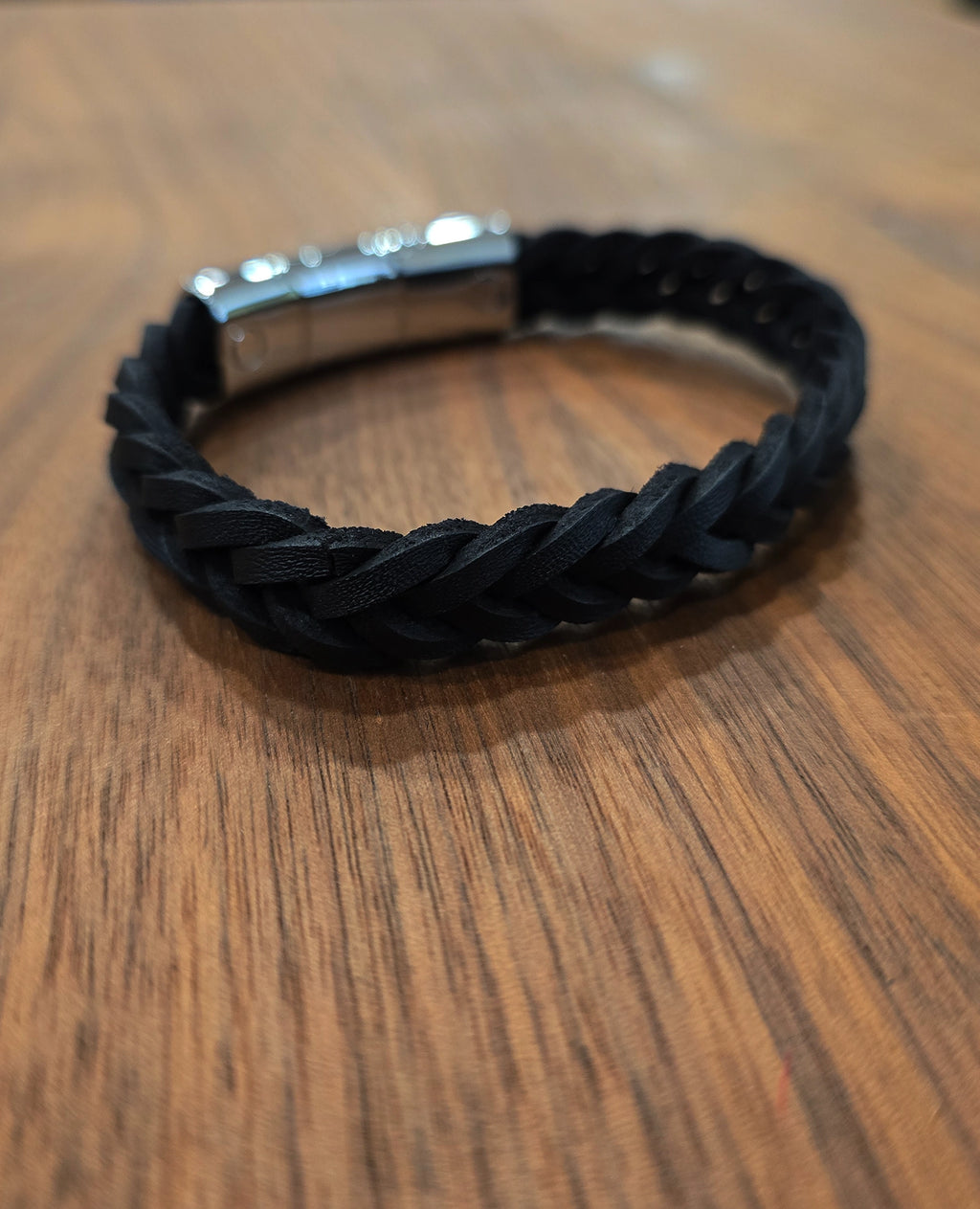 MagRelief - Leather Bracelet - Black MR023