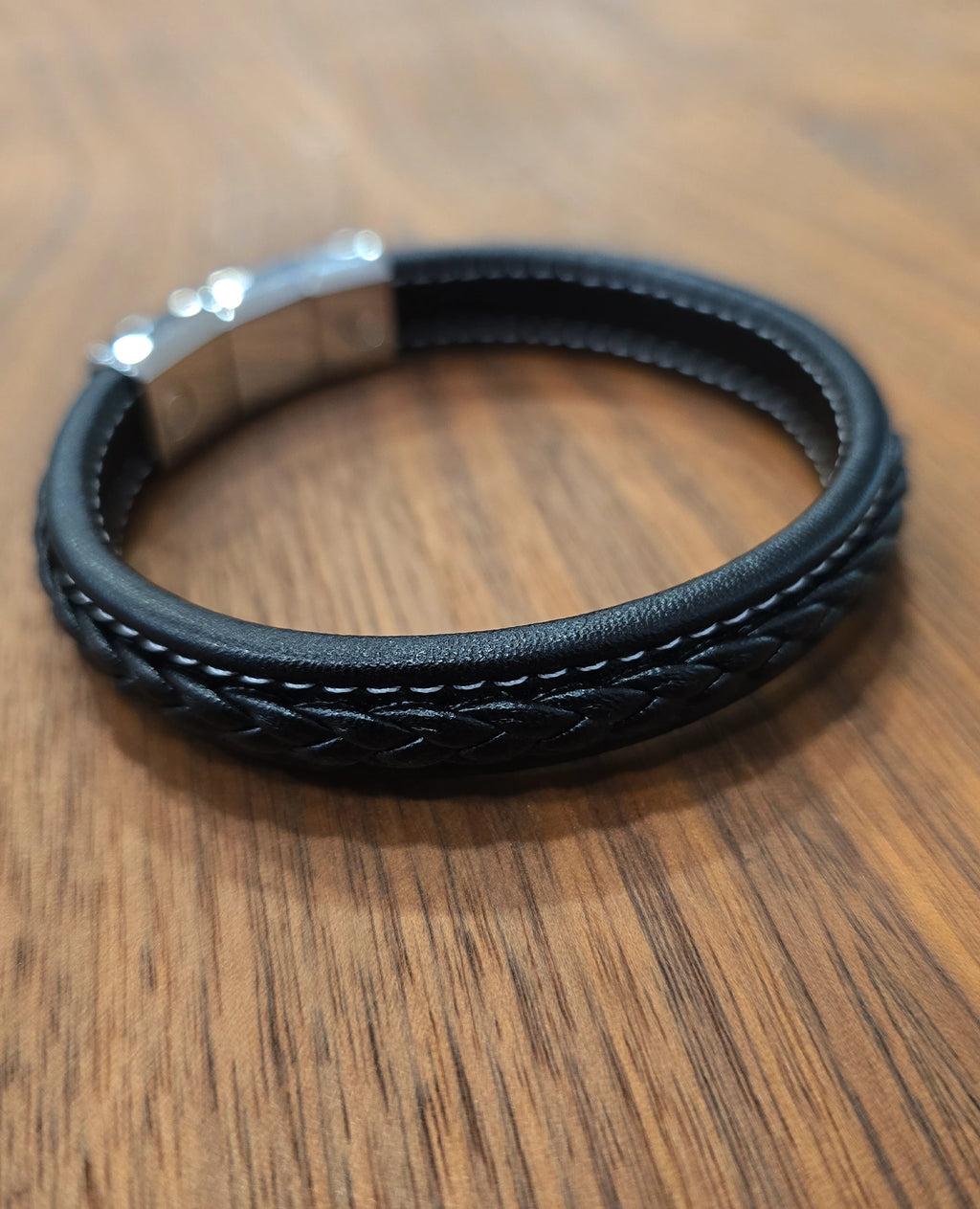 MagRelief - Leather Bracelet - Black MR028