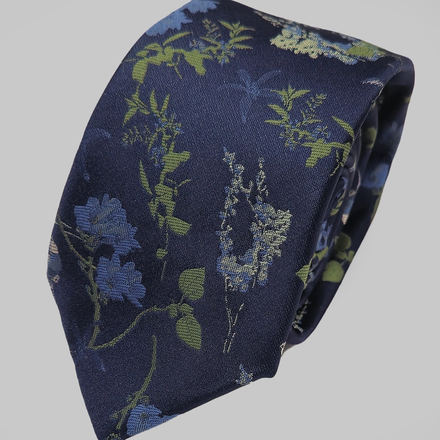 Oriental Floral Tie and Hankie - Navy