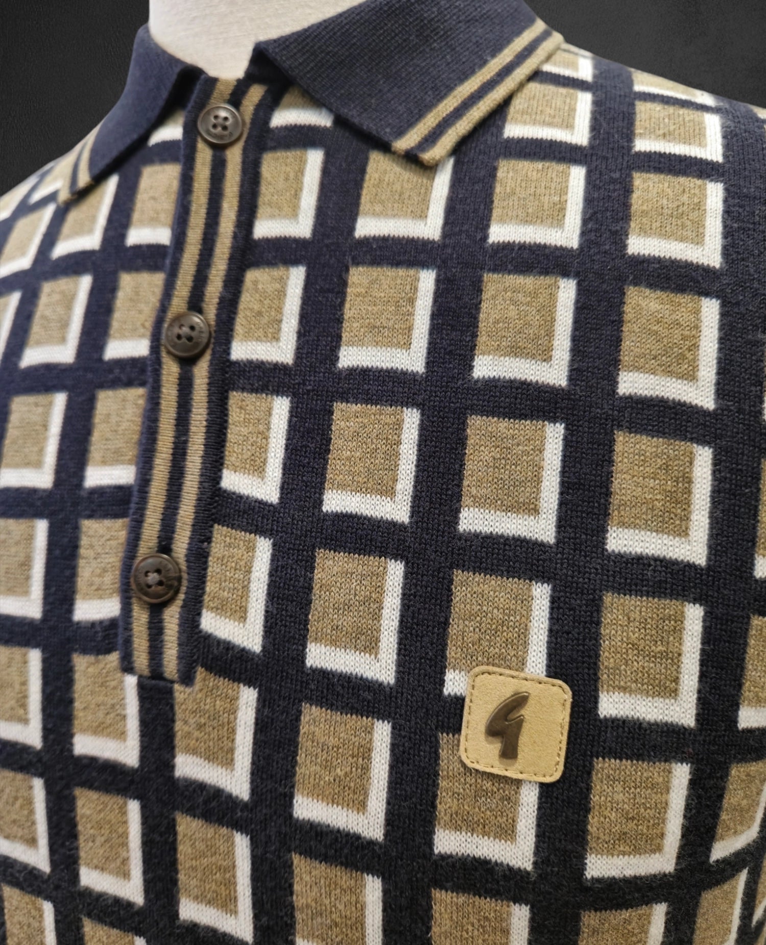 Gabicci Vintage - Short Sleeve Knitted Polo - Elwood Grid