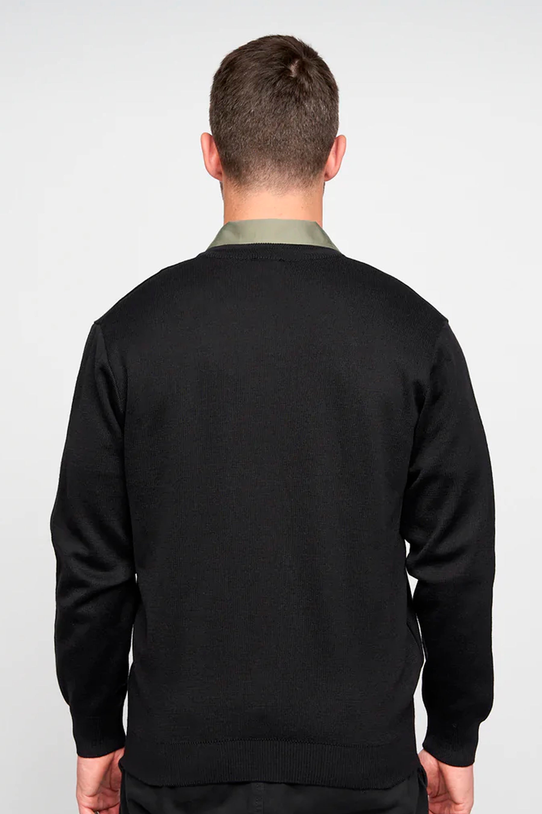 Gabicci V-Neck Jumper - Black