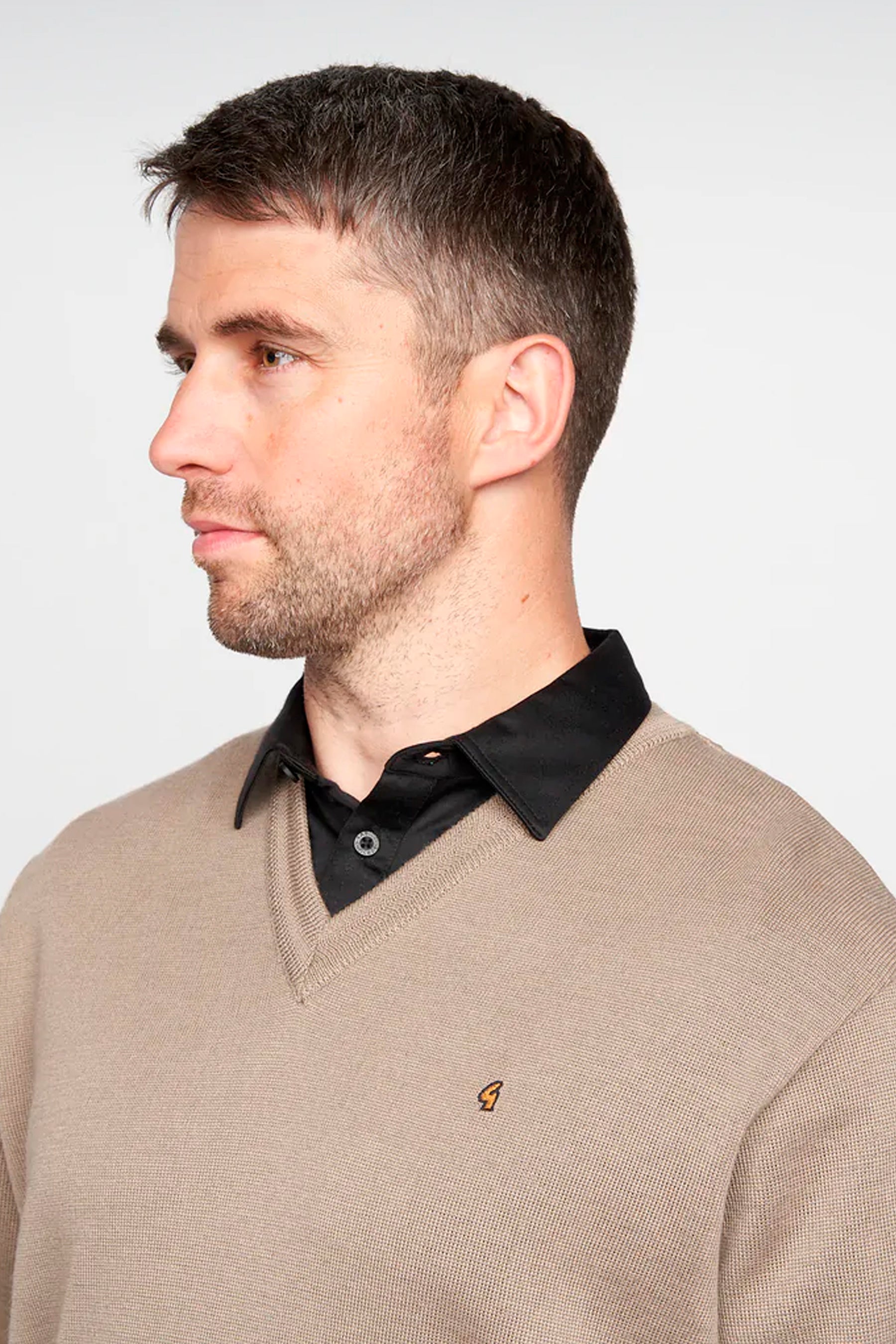 Gabicci V-Neck Jumper - Stone