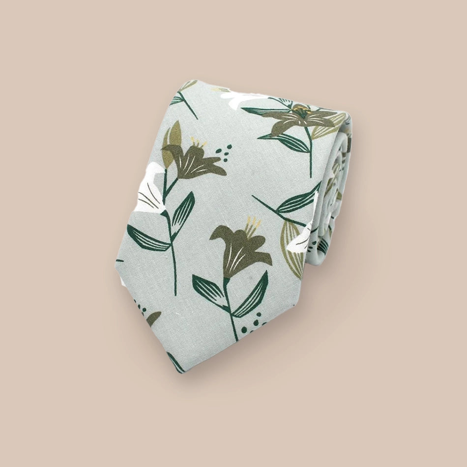 Lillies Tie - Green on Sage 4044/1